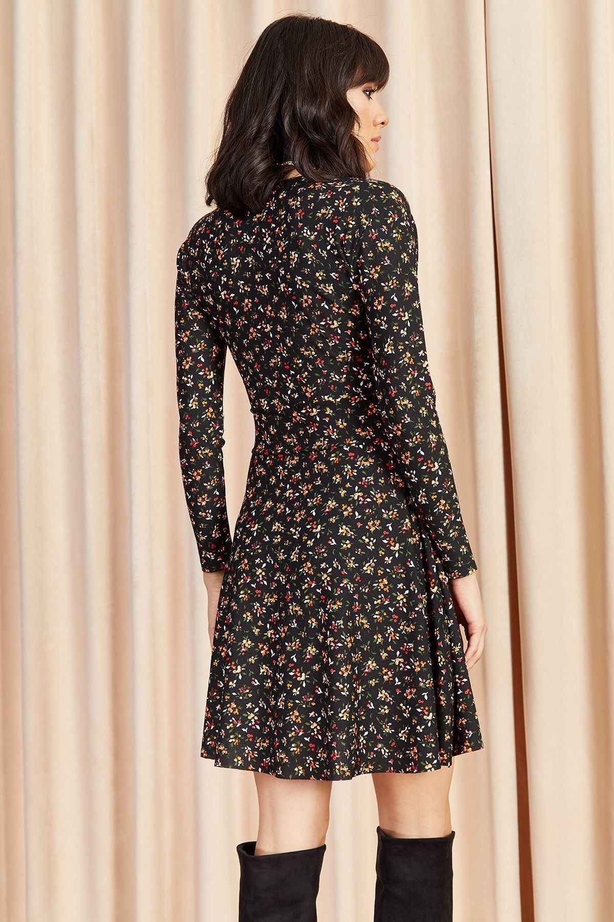 Kadın Siyah Kruvaze Örme Elbise ELB-19000962 Kadın Siyah Kruvaze Örme Elbise ELB-19000962