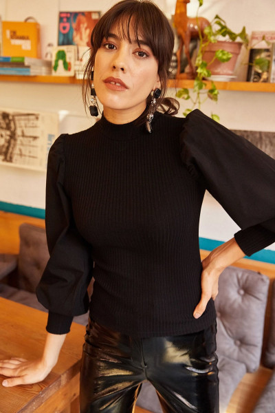 Kadın Siyah Balon Kol Bluz BLZ-19000705