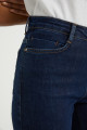 Koyu Mavi Mom Jean Boyfriend Yüksek Bel Likralı Kot Pantolon Koyu Mavi Mom Jean Boyfriend Yüksek Bel Likralı Kot Pantolon