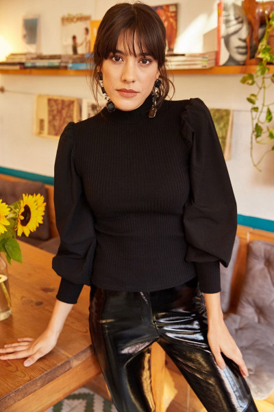 Kadın Siyah Balon Kol Bluz BLZ-19000705