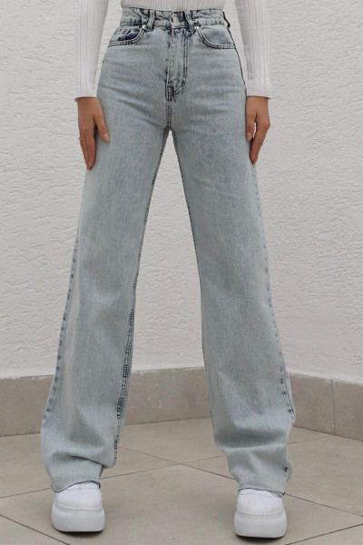Lara Power Likralı Kadın Açık Mavi Kar Yıkama Yüksek Bel Salaş Paça Denim Kot Pantolon Lvk-001040a Lara Power Likralı Kadın Açık Mavi Kar Yıkama Yüksek Bel Salaş Paça Denim Kot Pantolon Lvk-001040a