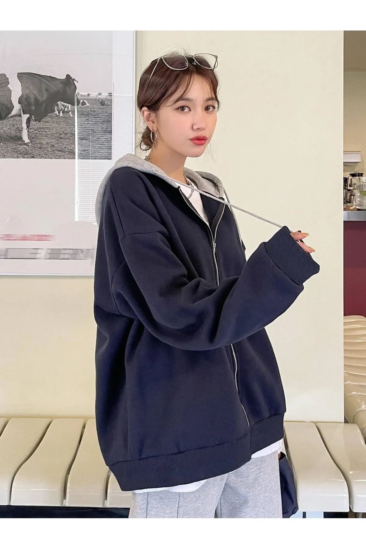 Lavicert Kapüşon Gri Baskısız 3 iplik Oversize Polar Ceket - Hırka Lavicert Kapüşon Gri Baskısız 3 iplik Oversize Polar Ceket - Hırka