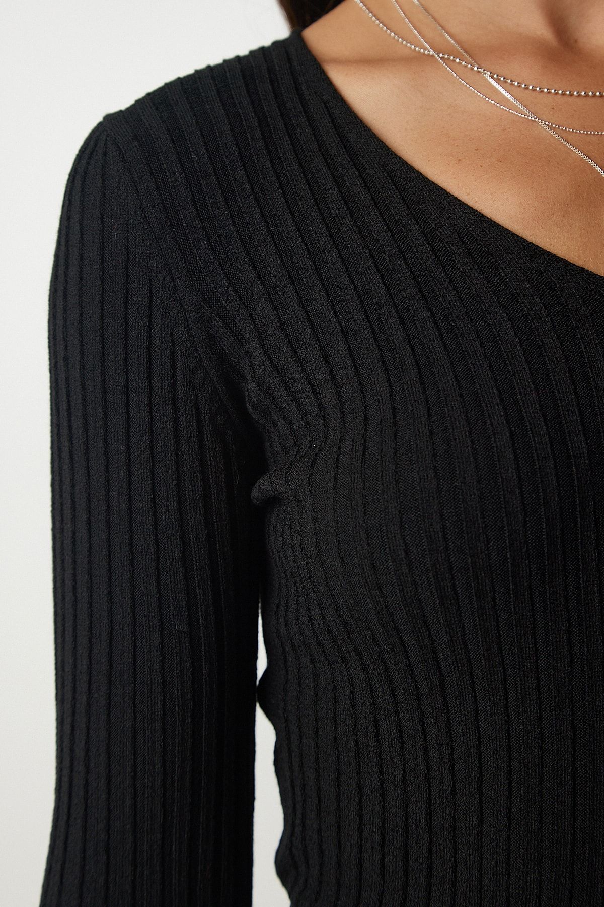 Kadın Siyah V Yaka Fitilli Basic Bluz BV00096 Kadın Siyah V Yaka Fitilli Basic Bluz BV00096