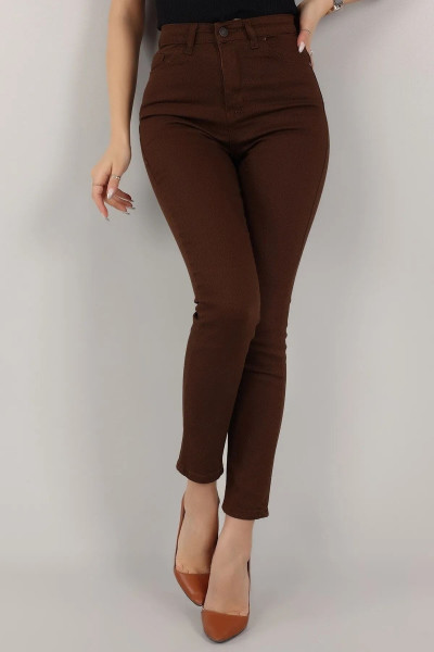 Maria Kadın Koyu Kahverengi Süper Yüksek Bel Comfort Likralı Mom Kot Pantalon Jeans Maria Kadın Koyu Kahverengi Süper Yüksek Bel Comfort Likralı Mom Kot Pantalon Jeans