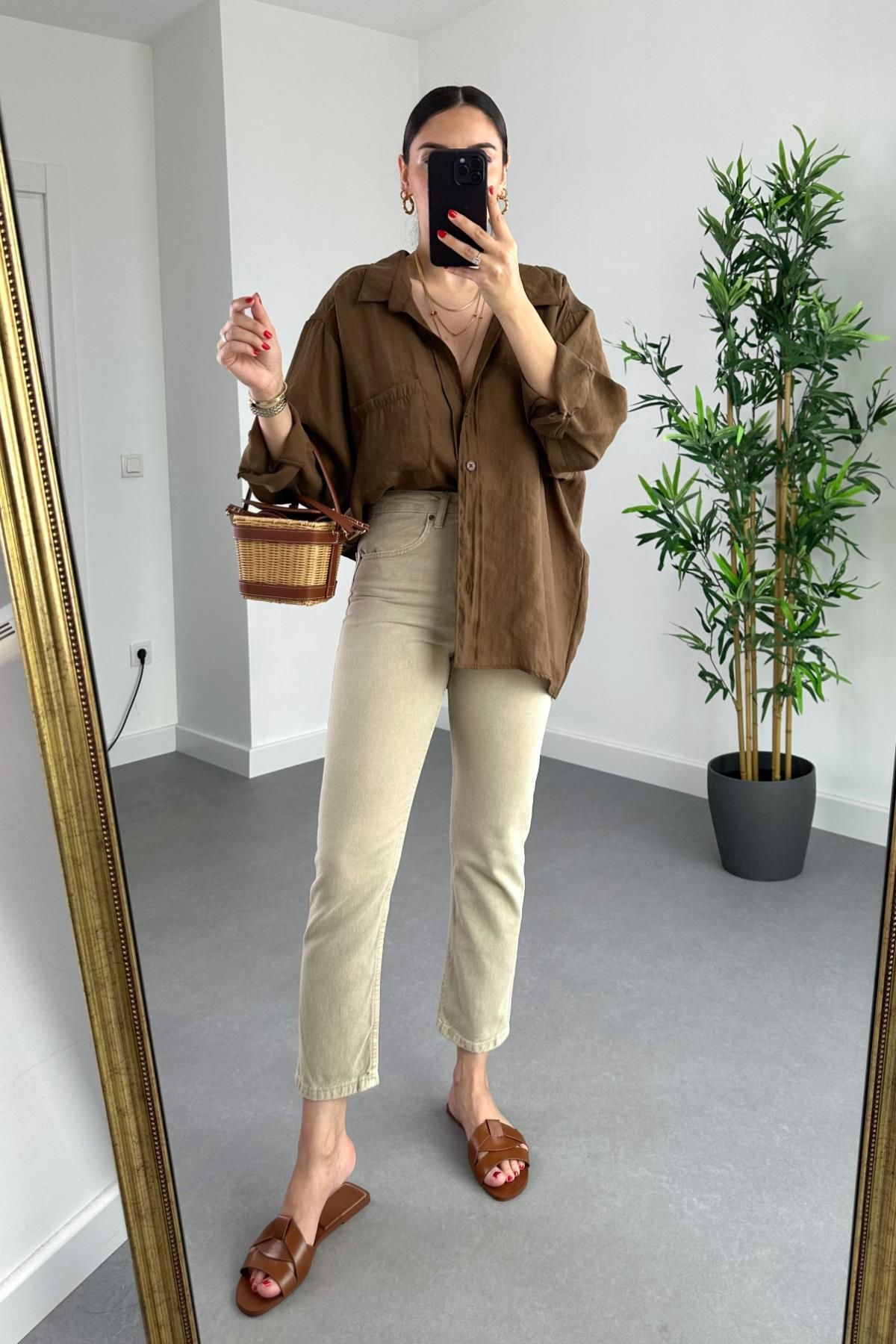 Mona Bej Mom Jean Kadın Boyfriend Yüksek Bel Likralı Kot Pantolon Mona Bej Mom Jean Kadın Boyfriend Yüksek Bel Likralı Kot Pantolon