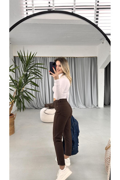 Mercan Kadın Kahve Renk Yüksek Bel Mom Kalıp Jean Mercan Kadın Kahve Renk Yüksek Bel Mom Kalıp Jean