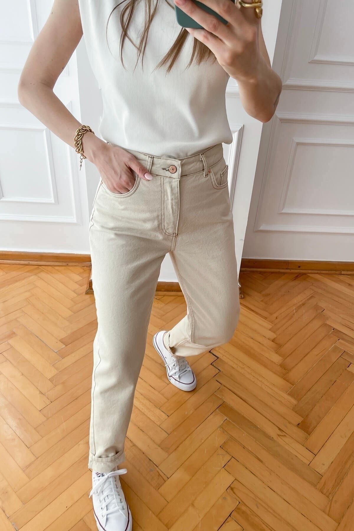 MR Yüksek Bel Likralı Ekru Mom Jeans Esnek Kot Pantolon MR Yüksek Bel Likralı Ekru Mom Jeans Esnek Kot Pantolon