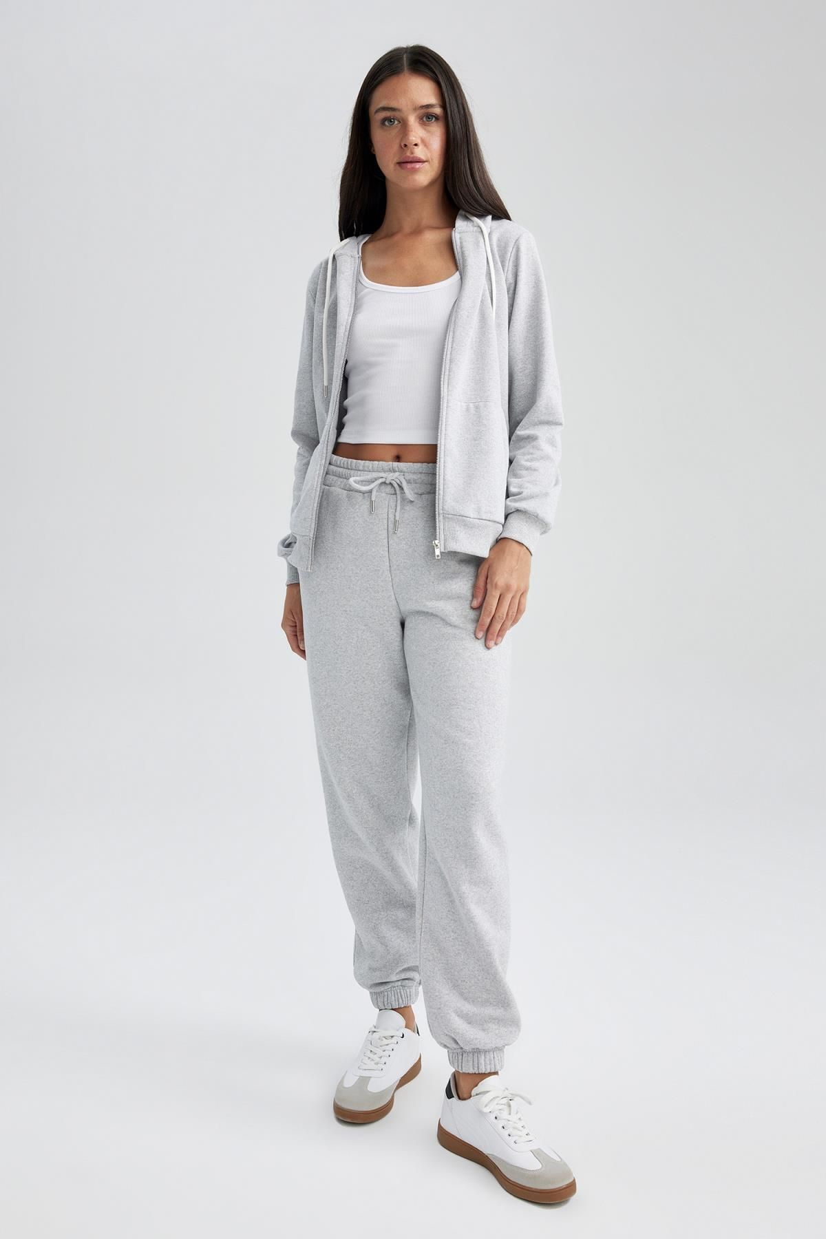 Regular Fit Kapüşonlu Ince Sweatshirt Kumaşı Hırka Regular Fit Kapüşonlu Ince Sweatshirt Kumaşı Hırka
