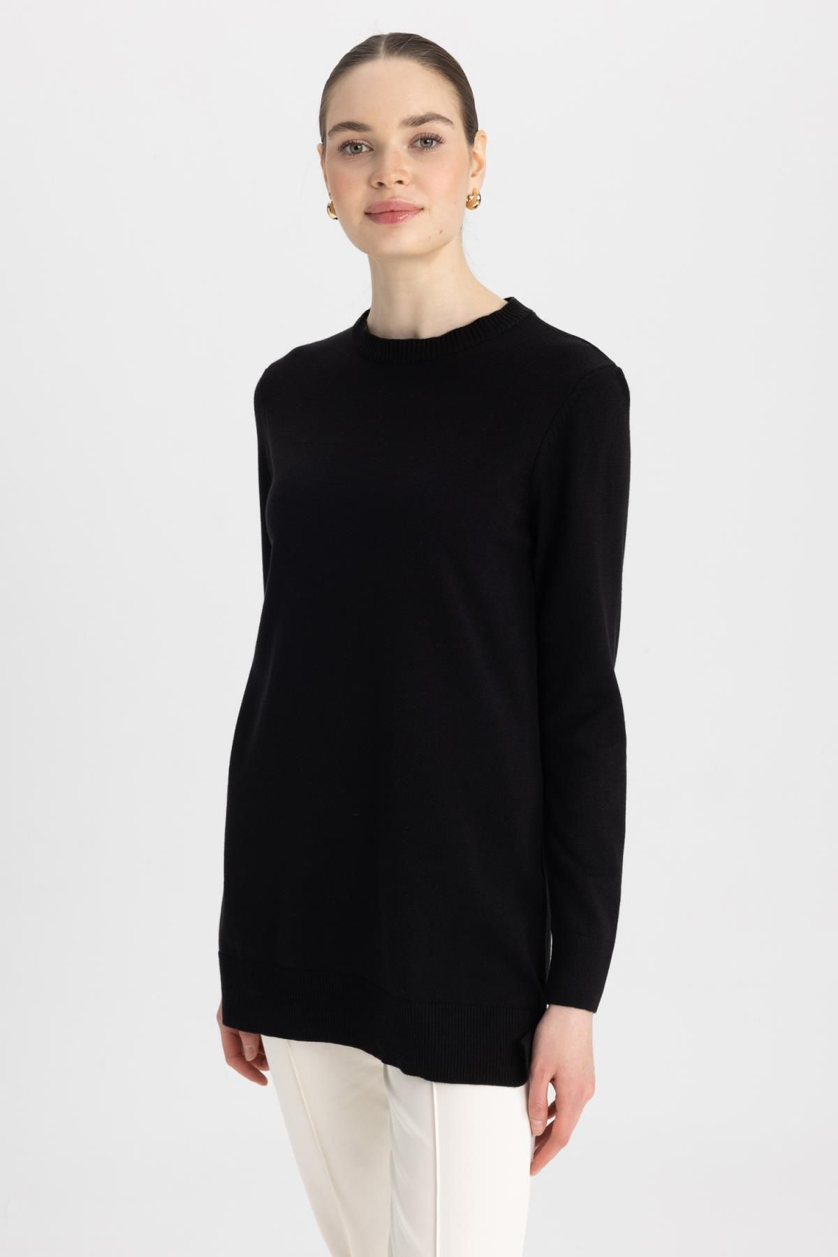 Regular Fit Bisiklet Yaka Yırtmaçlı Basic Düz Triko Kazak Tunik H3431az23wn Regular Fit Bisiklet Yaka Yırtmaçlı Basic Düz Triko Kazak Tunik H3431az23wn