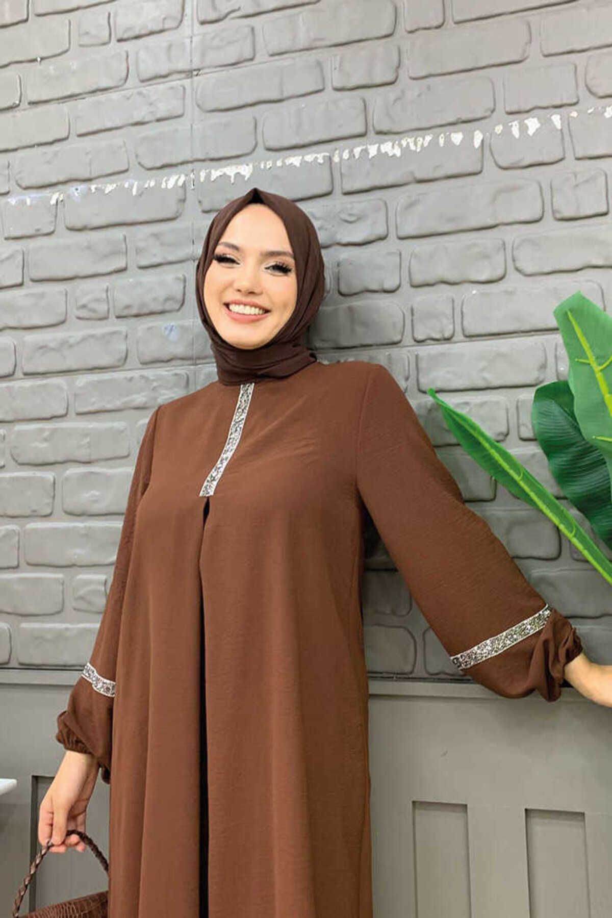 Taş İşleme Detaylı Pantolonlu Tunik Takım 8464 Kahverengi Taş İşleme Detaylı Pantolonlu Tunik Takım 8464 Kahverengi