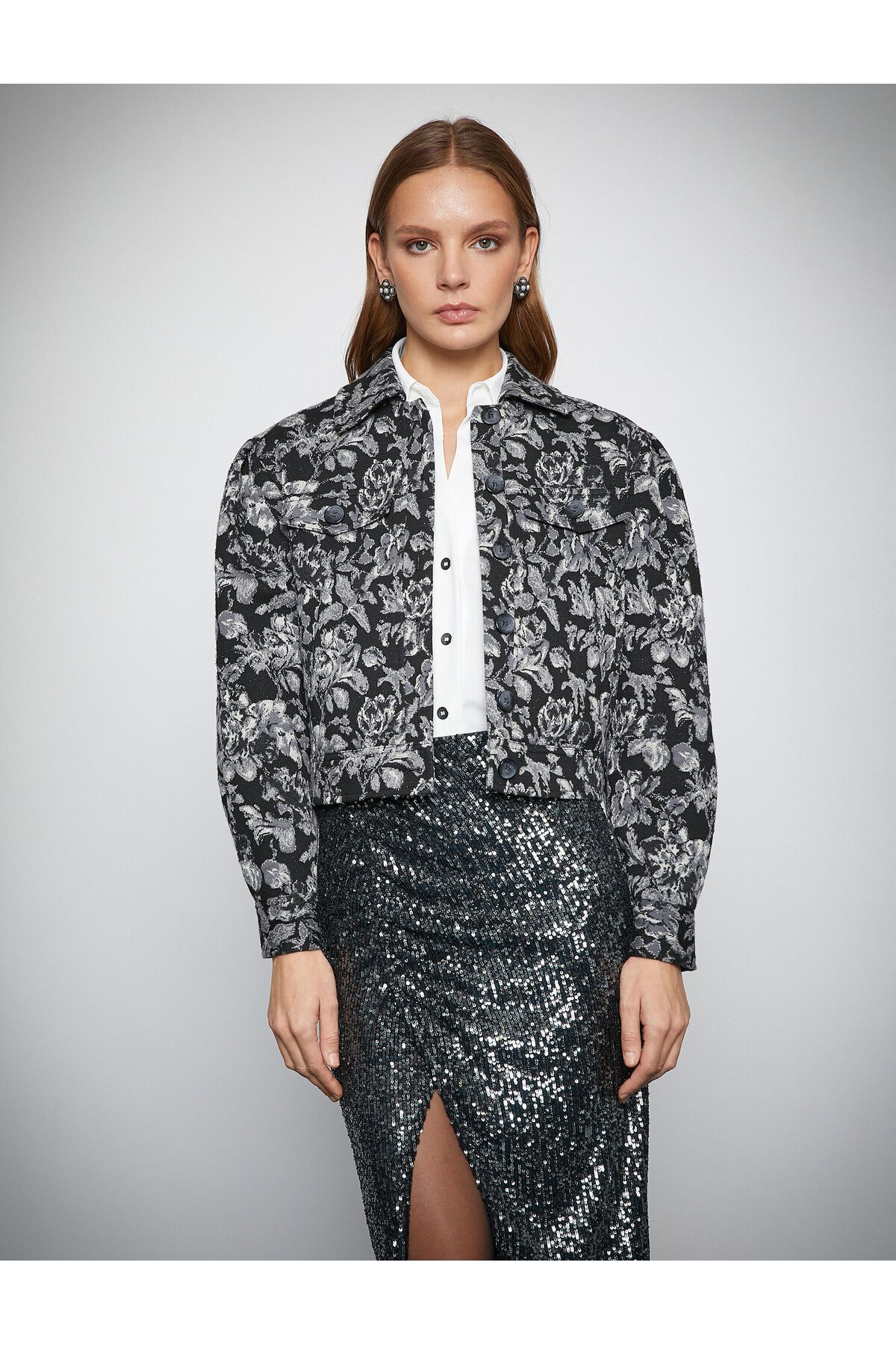 Melis Ağazat X - Jakarlı Balon Kollu Crop Ceket Melis Ağazat X - Jakarlı Balon Kollu Crop Ceket