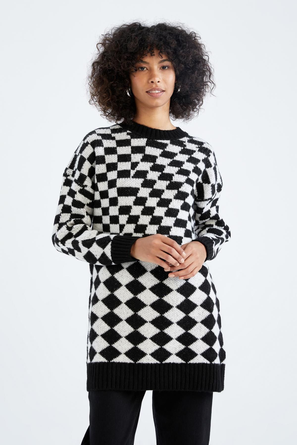 Regular Fit Bisiklet Yaka Desenli Tunik Regular Fit Bisiklet Yaka Desenli Tunik