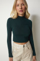 Kadın Zümrüt Yeşili Dik Yaka Fitilli Kaşkorse Crop Bluz ub00165 Kadın Zümrüt Yeşili Dik Yaka Fitilli Kaşkorse Crop Bluz ub00165