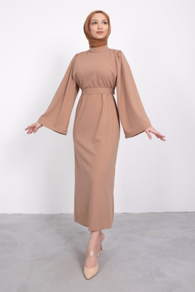 Volan Kol Kuşaklı Tesettür Elbise Sütlü Kahve Volan Kol Kuşaklı Tesettür Elbise Sütlü Kahve
