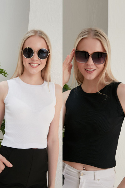 Kadın Siyah Beyaz Halter Yaka 2'li Crop Bluz Kadın Siyah Beyaz Halter Yaka 2'li Crop Bluz