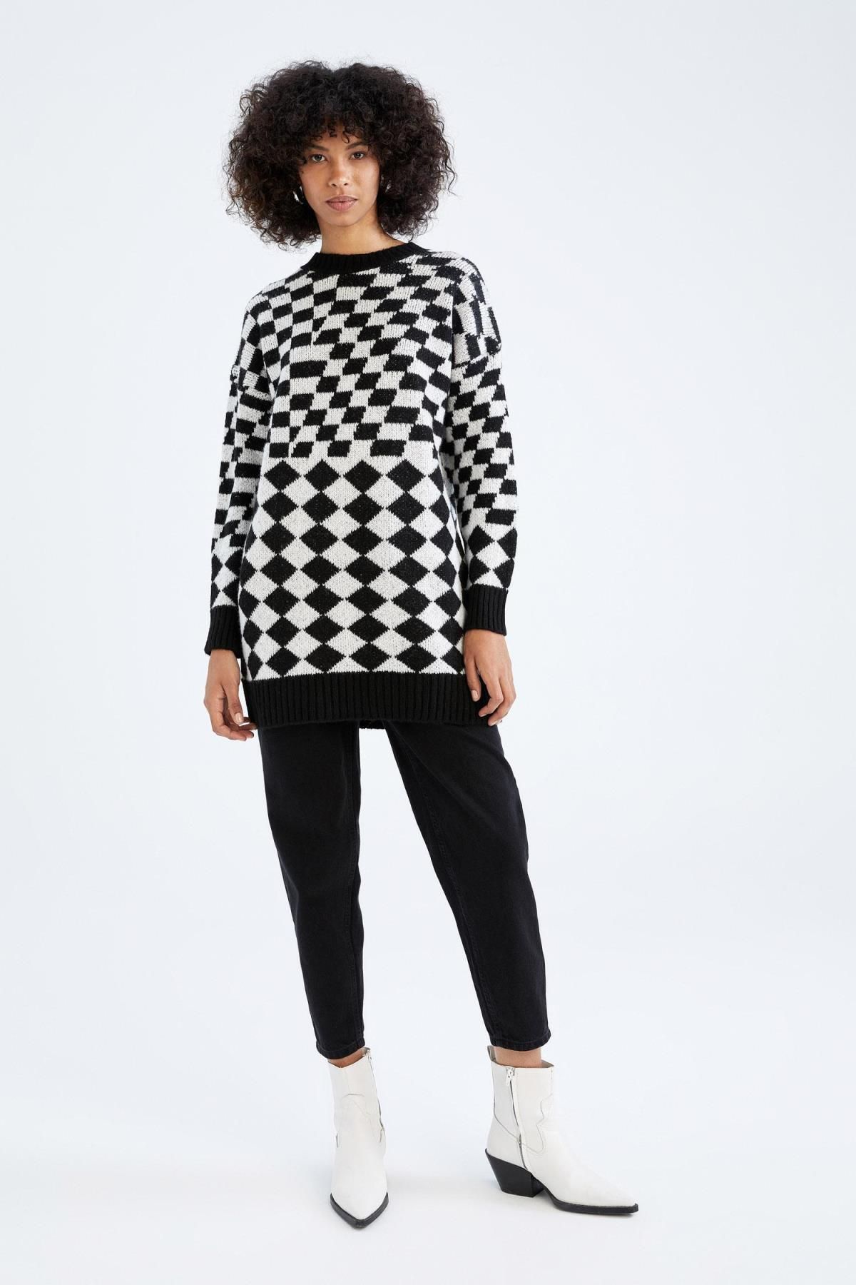 Regular Fit Bisiklet Yaka Desenli Tunik Regular Fit Bisiklet Yaka Desenli Tunik