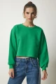 Kadın Yeşil Bisiklet Yaka Şardonlu Crop Örme Sweatshirt BF00085 Kadın Yeşil Bisiklet Yaka Şardonlu Crop Örme Sweatshirt BF00085